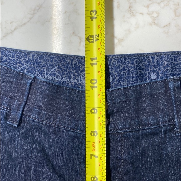 Gloria Vanderbilt Shorts Denim Tailored Dark Wash Blue Jean Cotton Blend Size 6 - Picture 9 of 12